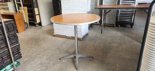 Table High top 29