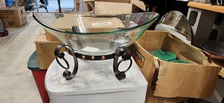 Bowl iron stand