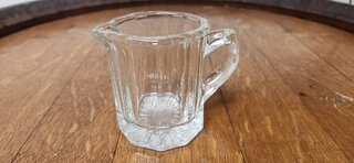 Pitcher petite creme clear glass