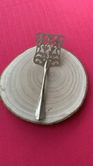 Spatula silver cut out