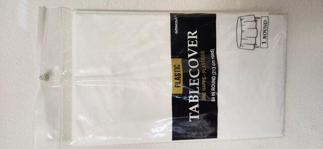 Tablecloth white plastic round disposable 