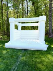 White Bounce House 13-ft x 13-ft- Flat Top