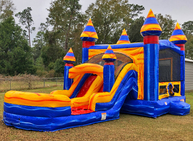 Melting Artic Bounce House & Water Slide (C13)