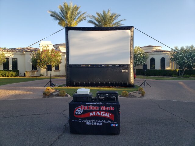 outdoor movie screen rental