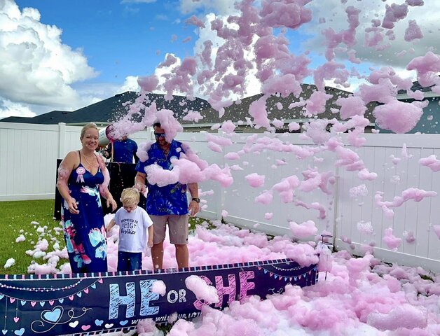 Pink Foam Party Gender Reveal (20Mins) W/ Attendant