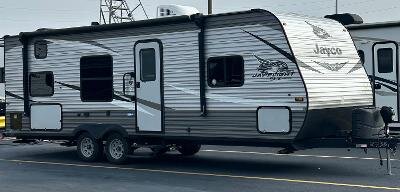 Trailer Swift
