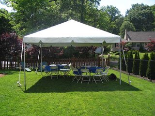 15' x 15' Tent (For up to 24 guests)