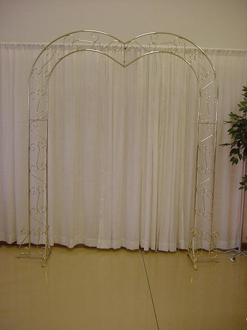 Stainless Steel Heart-Shaped Archway