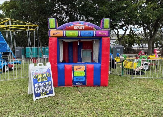 Inflatable Ticket/Prize Booth