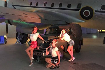 40s-theme-party-1940 theme party airplane