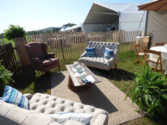 Lounge VIP Reception - Garden Seating Area 