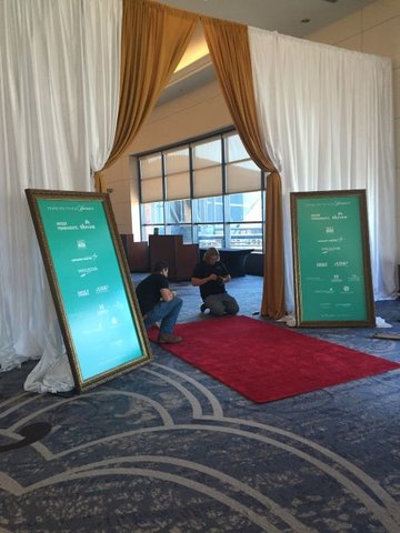 Entrance - Red Carpet with 6' picture frames 
