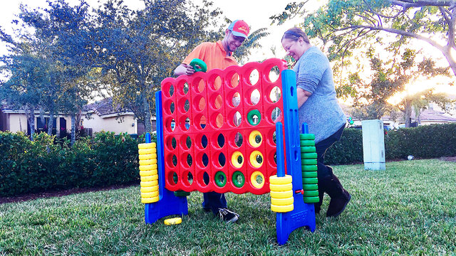 Giant Connect 4 Game