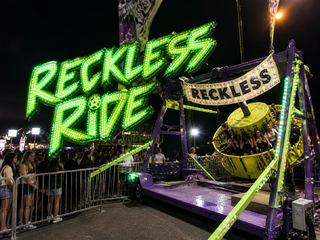 <p style='text-align: center; font-family: Arial, sans-serif;'>
  <span style='font-size: 22px; font-weight: bold; color: #ff6600;'>
    Reckless Ride - 10 Person
  </span><br>
  <span style='font-size: 14px; font-weight: bold; color: #0080ff;'>
    (Includes Staffing) 🎥 Watch the video below!
  </span>
</p>
