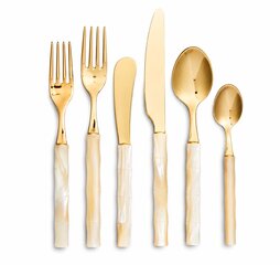 Bamboo Champagne Gold           ➡️ Arriving Soon — Now Booking