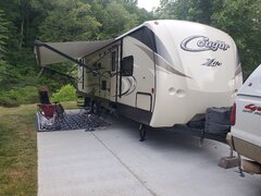 Keystone Cougar Bunkhouse