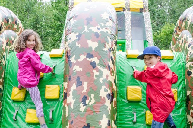 Create Themed Parties with Bounce Houses