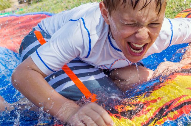 Choose Between Single Lane or Double Lane Water Slide