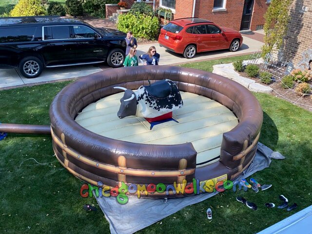 Mechanical bull rental Chicago IL 