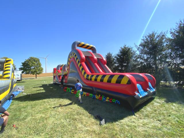 Rally Run obstacle course two slides rental Chicago suburbs