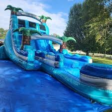 18ft Tall Tiki Island Dual Lane With Pool