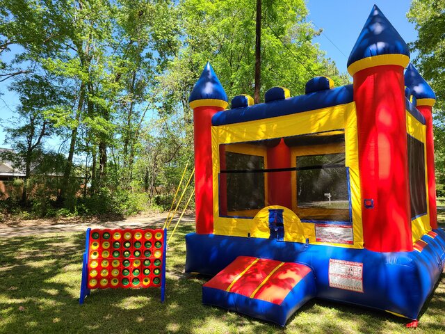 Blue Top Jump Castle Party Package with Giant Connect 4 and Giant Jenga