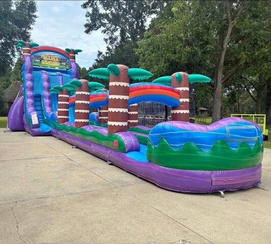 22 ft Tiki Splash with Slip-n-Slide