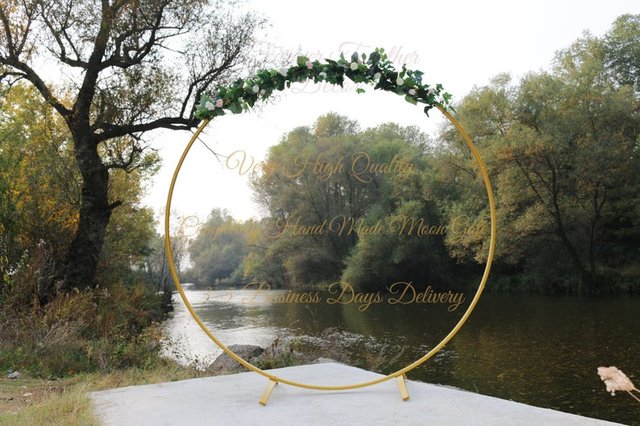 Gold Circle Arch