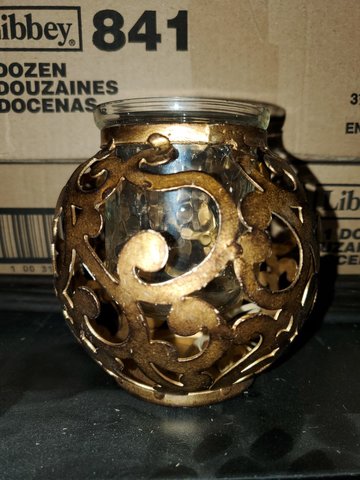 Votive Holder Gold w/ Flower Designs