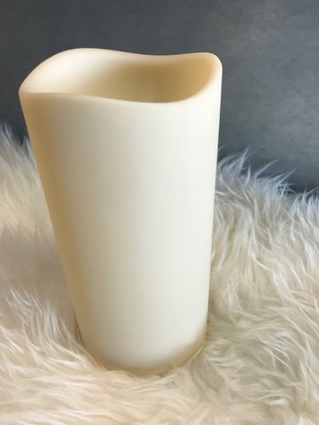 Ivory Pillar Candle 2