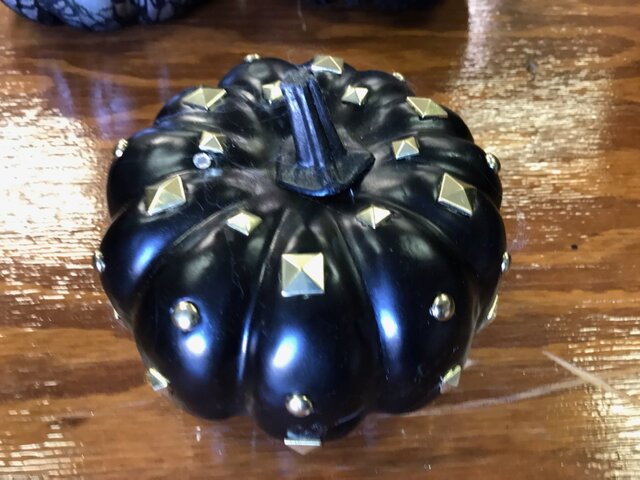 Pumpkin Black Gold Studded