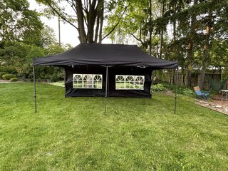 10 x 20 Pop up Tent
