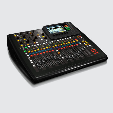 Compact 40-Input 25-Bus Digital Mixing Console