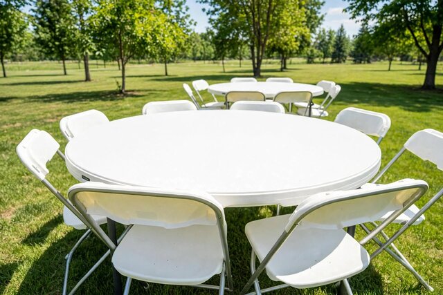 60 Round Tables