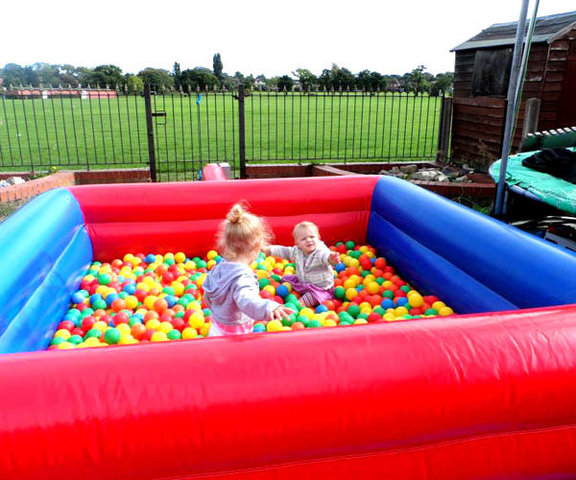 Inflatable Ball Pit