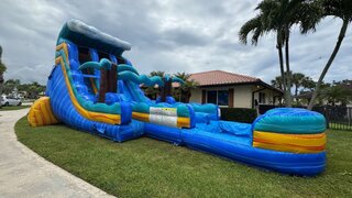 20' tall Coastal Crush Dual Lane 