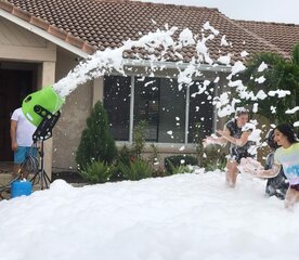 Foam Pit w/ Foam/Snow Cannon