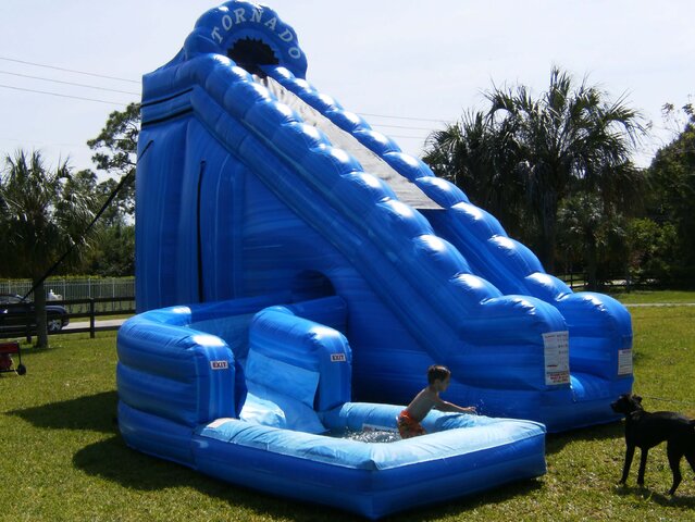 24' Tall - Tornado Water Slide single lane