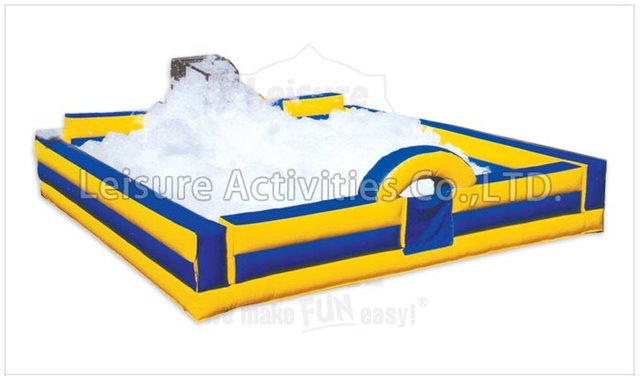 Foam Pit with Foam Machine