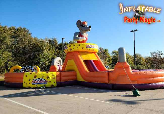 https://www.inflatablepartymagictx.com/items/rat_race_obstacle_course/