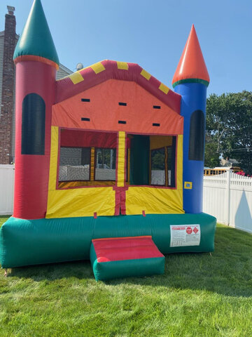 16x16 Castle Bounce House