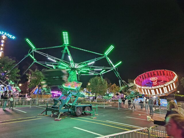 Dooms Day Hang Glider Swing 