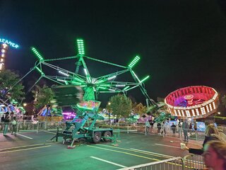 Dooms Day Hang Glider Swing 