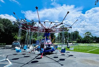 Star Screamer Chain Swings