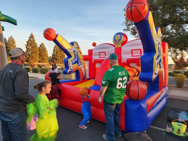 Inflatable basketball carnival games for rent in Northern California 