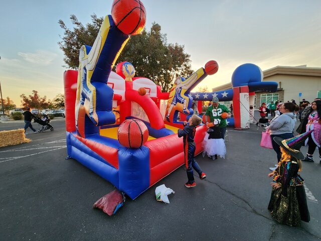 inflatable basketball games for rent