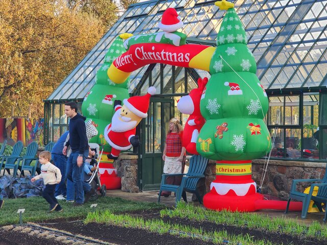 christmas party entrance arch