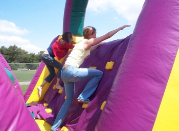 inflatable-obstacle-course-rentals