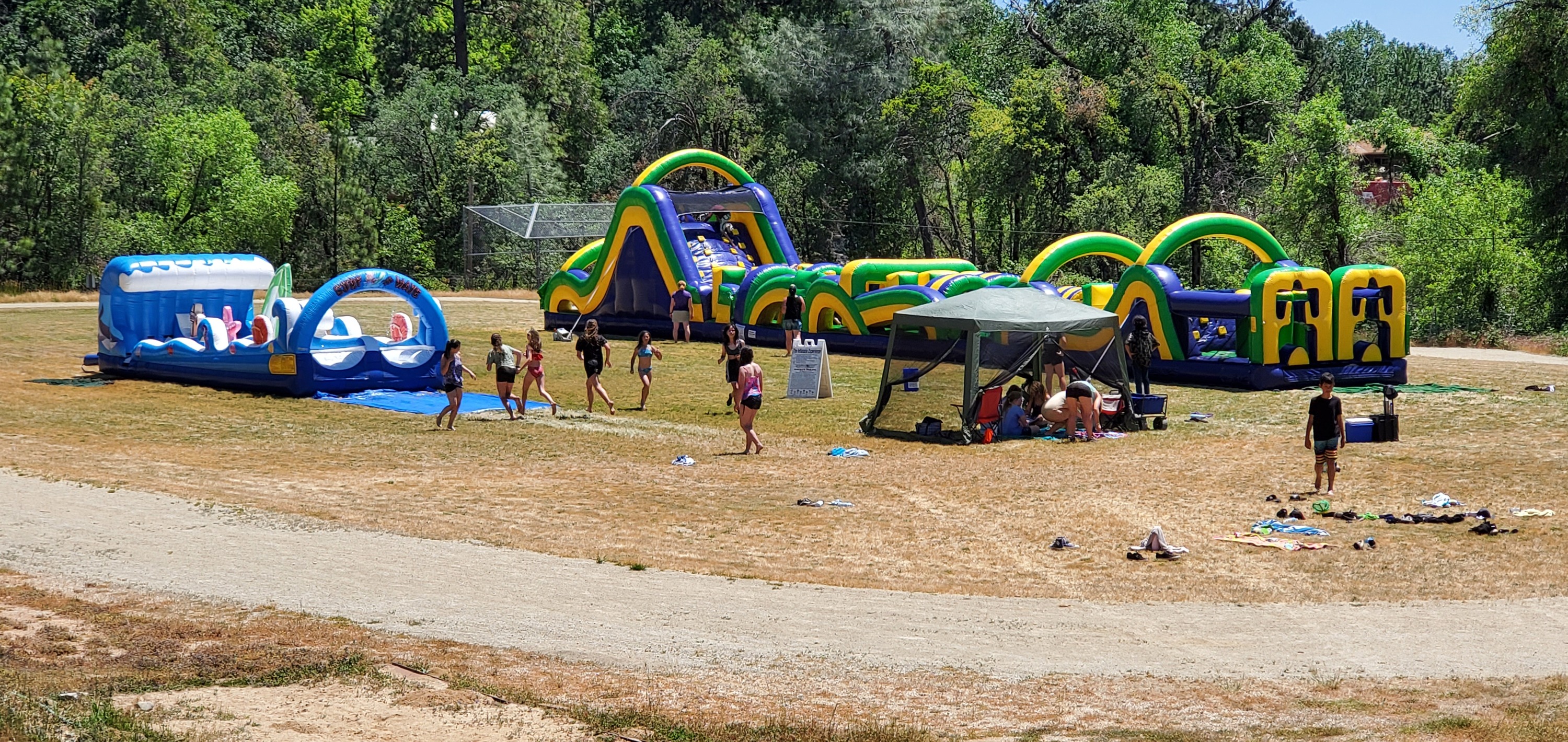 grass-valley-inflatables-and-bounce-houses-for-rent