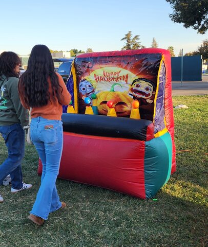 Halloween floating ball game